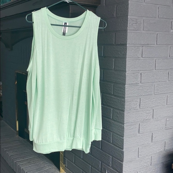 Cold Shoulder Sweater - Picture 4 of 4